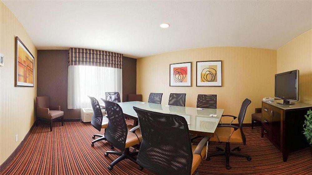 Holiday Inn Express Hotel & Suites Belmont By Ihg Eksteriør billede