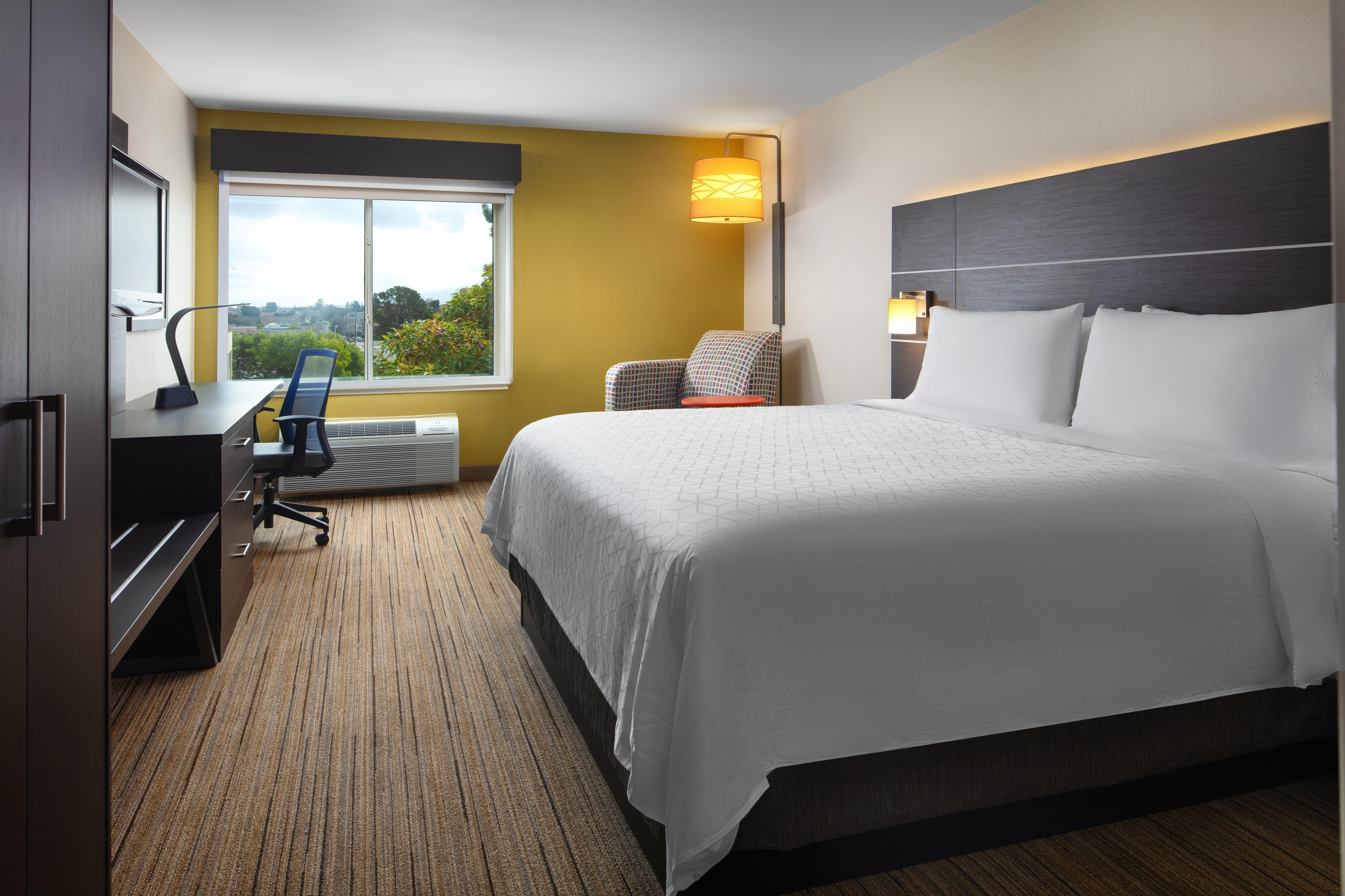 Holiday Inn Express Hotel & Suites Belmont By Ihg Eksteriør billede