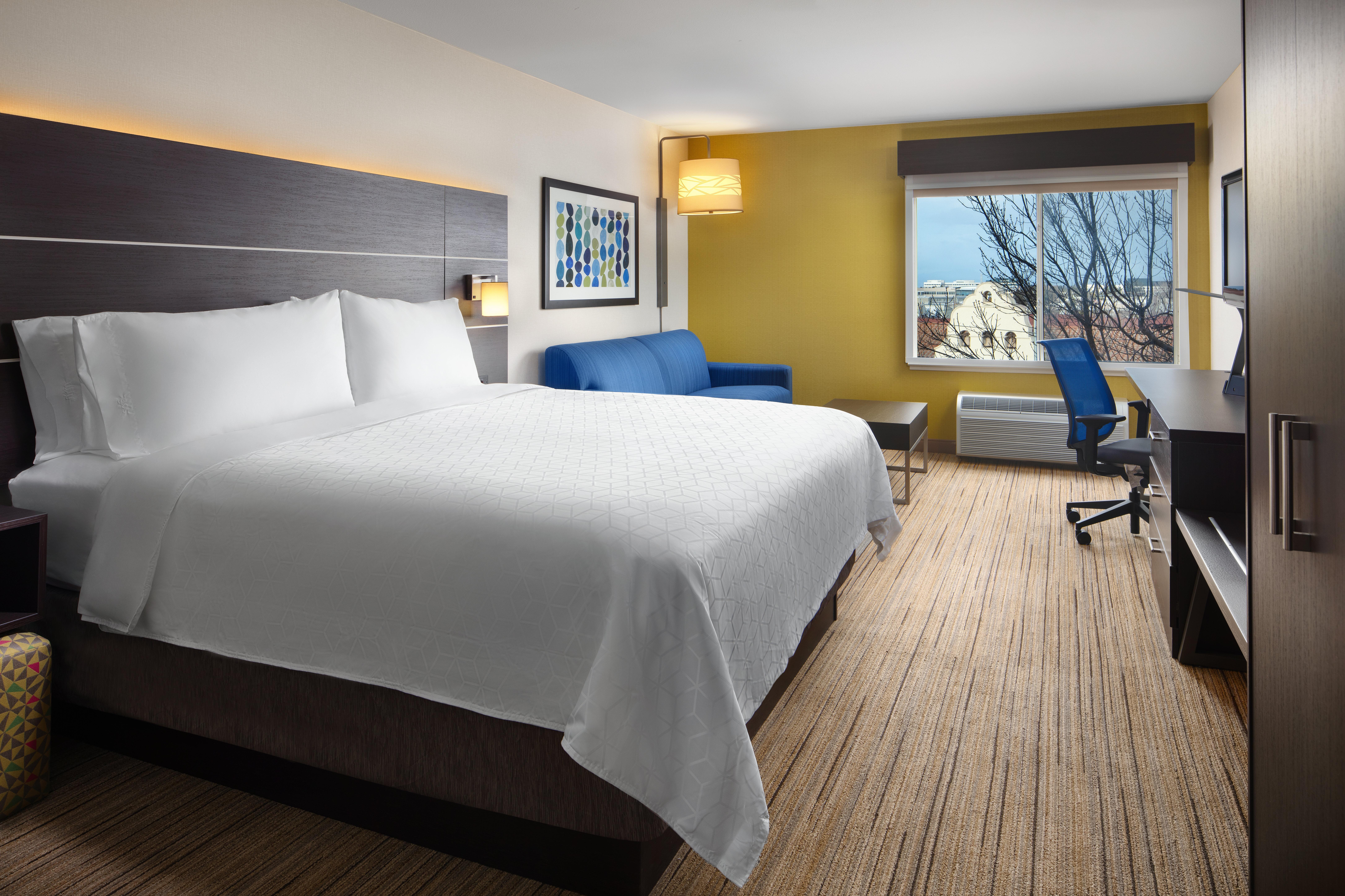 Holiday Inn Express Hotel & Suites Belmont By Ihg Eksteriør billede