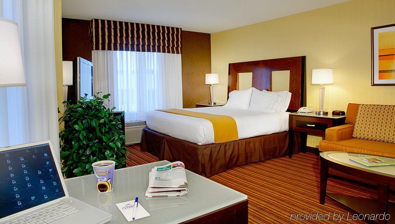 Holiday Inn Express Hotel & Suites Belmont By Ihg Eksteriør billede
