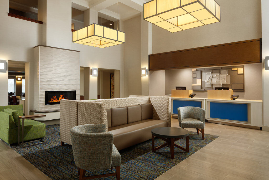 Holiday Inn Express Hotel & Suites Belmont By Ihg Eksteriør billede